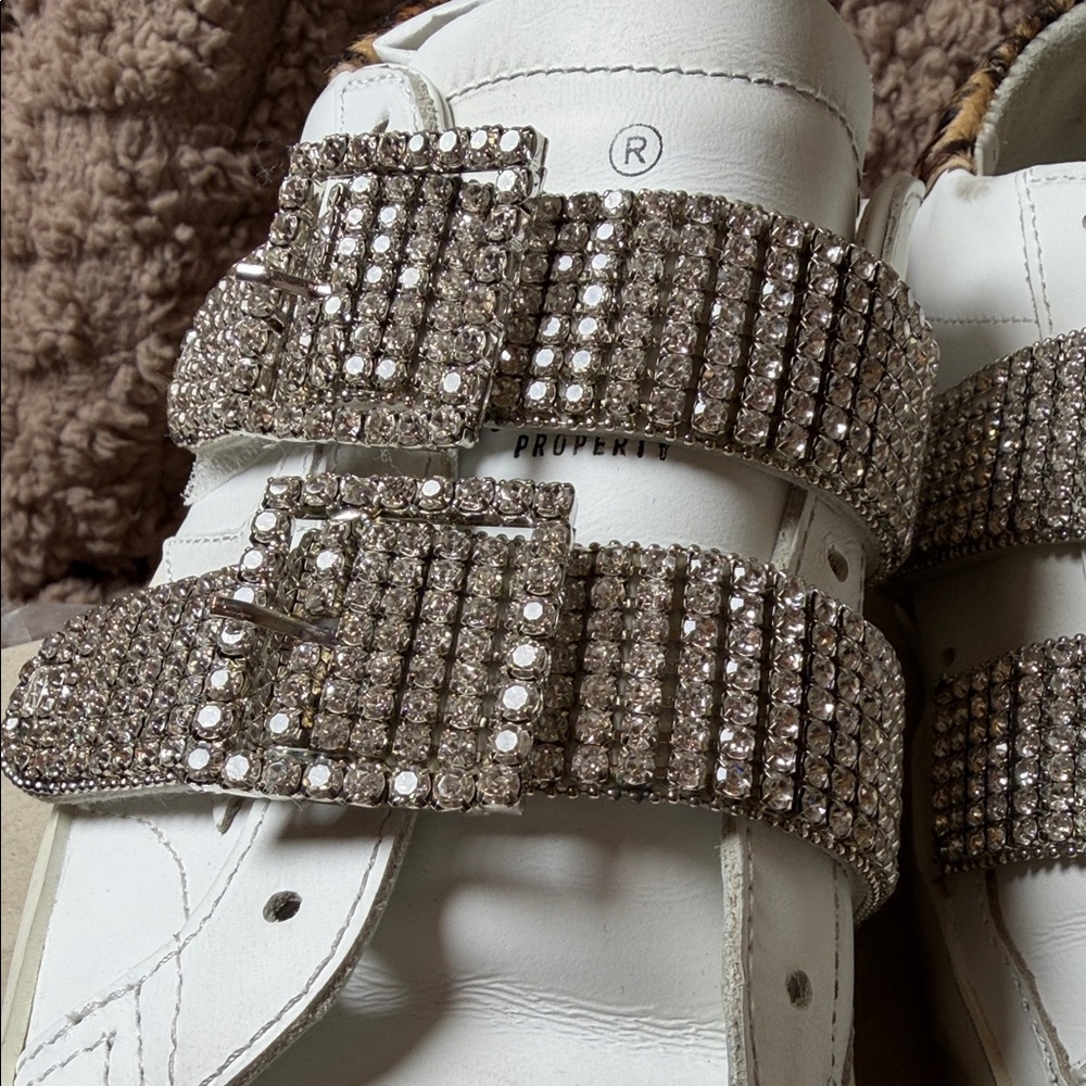Golden Goose White Sneakers with Silver Accents - Picture 2 of 14